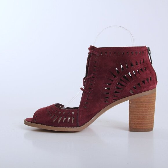 Vince Camuto Tarita Leather Cutout Lace Up Open Toe Sandals Red Women Size 8.5 - Picture 8 of 15